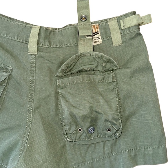 Lucky Brand Back Pocket Cargo Shorts - Picture 4 of 8